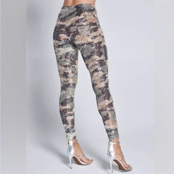 ✨NEW✨NWT✨VENUS Sequin Camo Leggings - Size Large - Picture 4 of 9
